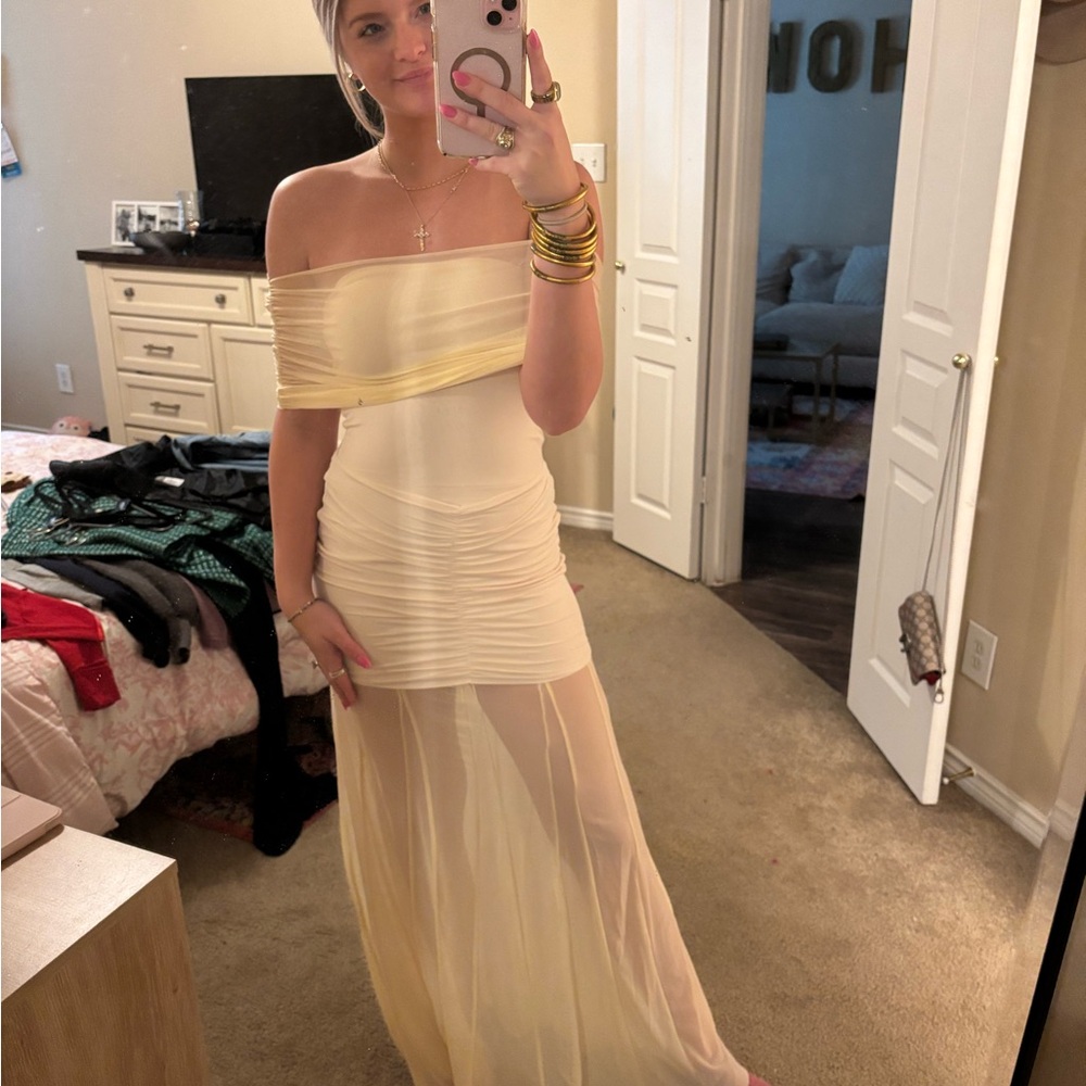 Meshki Maxi Dress - Picture 3 of 3